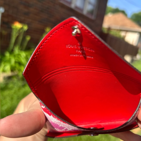 Louis Vuitton Monogram Escale Small Kirigami Pochette - Picture 9 of 9